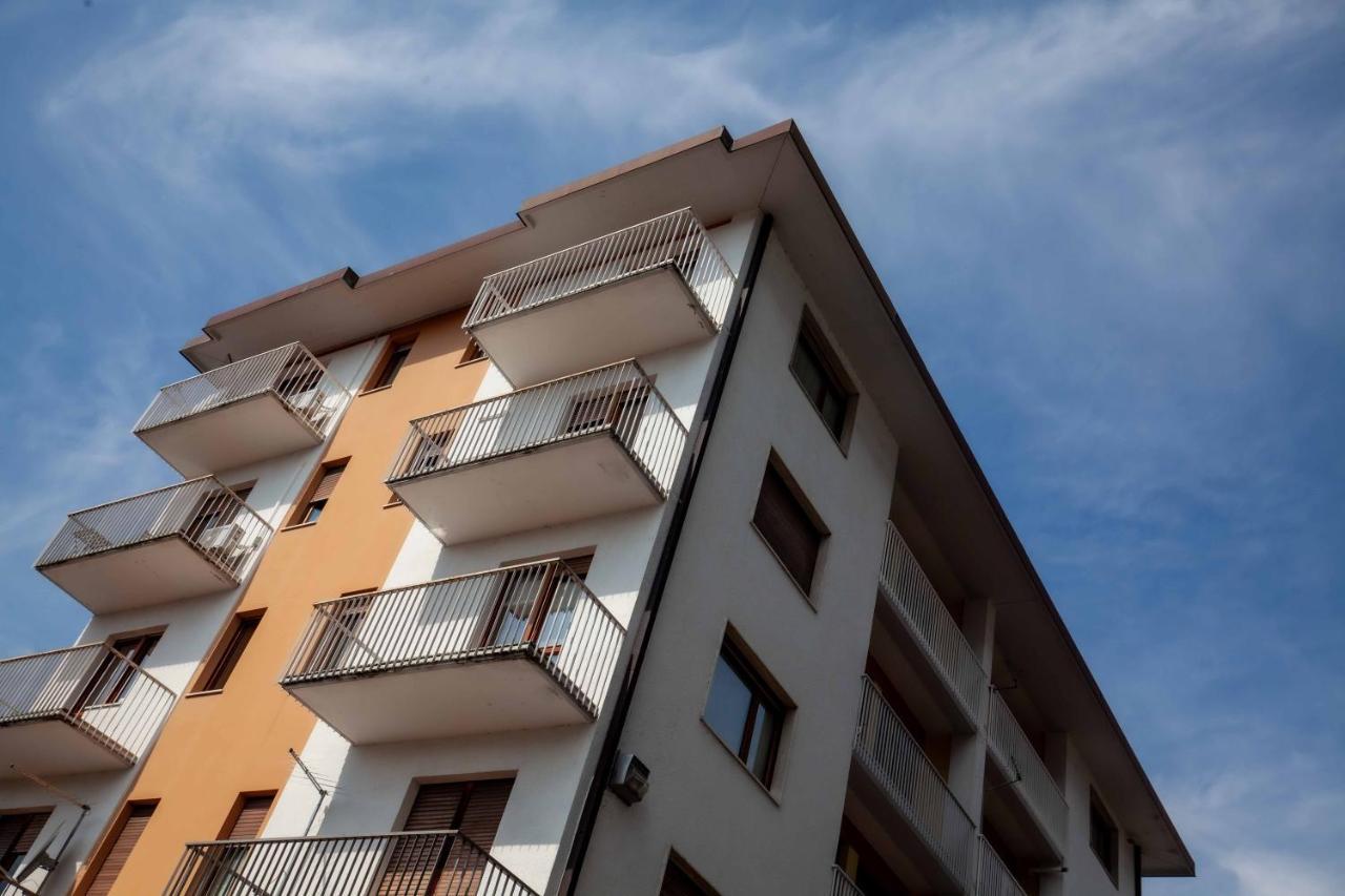 Attico Panoramico In Centro - Civetta Apartment Belluno Luaran gambar