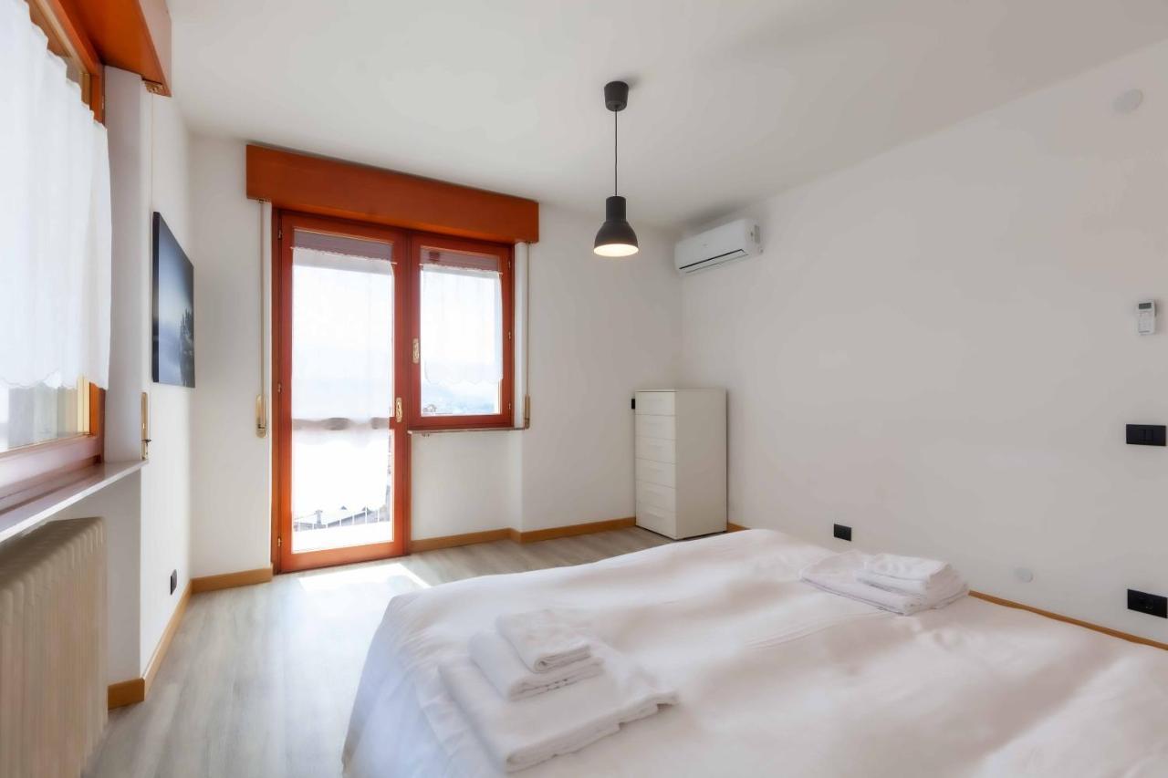 Attico Panoramico In Centro - Civetta Apartment Belluno Luaran gambar