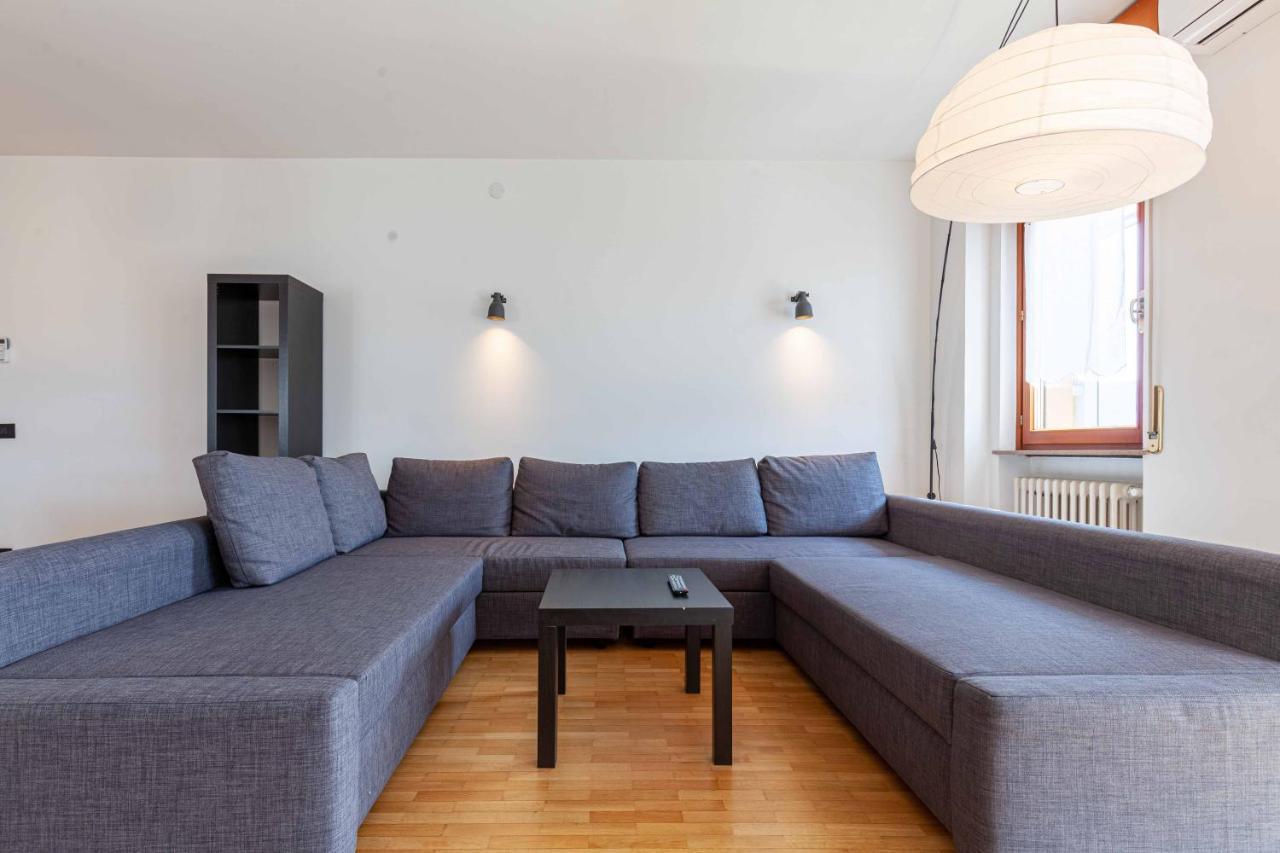 Attico Panoramico In Centro - Civetta Apartment Belluno Luaran gambar